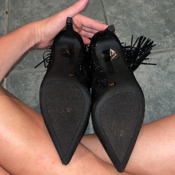 NWT INC Black Tassel Rhinestone Sahoj Pointed Toe Stiletto Zip-Up Western Boot - Picture 4 of 4